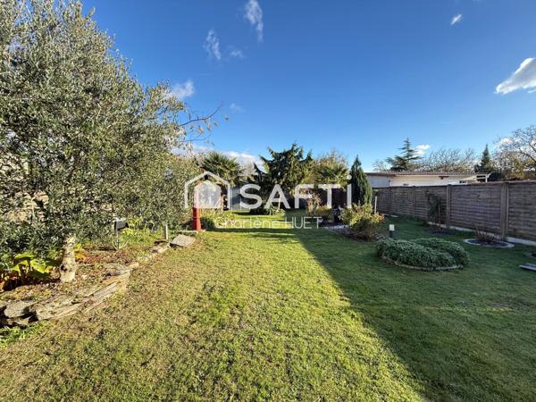 Idéalement située, Maison 4 chambres, parfait état