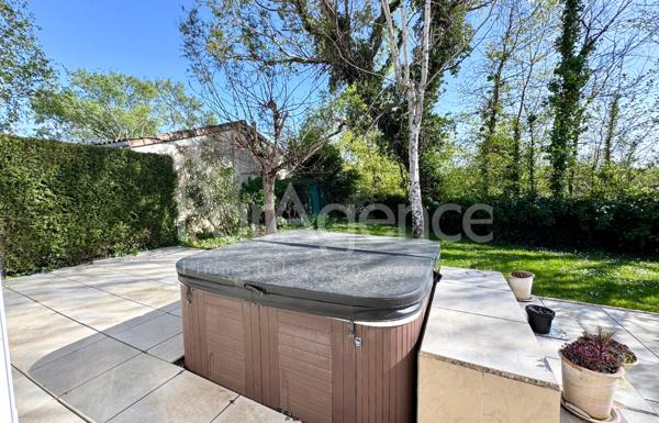 Maison de plain pied 4 pièces - Beau terrain