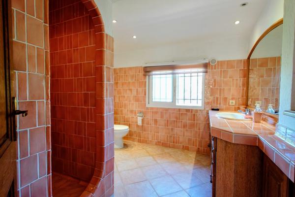 Maison
         11 pièces
        - 660 m² Bien prestige 1 430 000 € *