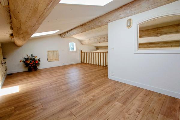 Maison
         11 pièces
        - 660 m² Bien prestige 1 430 000 € *