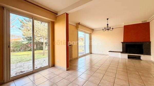 Vente
                Maison80 m² - 3 Pièces -
                    MONTAUBAN (82000)