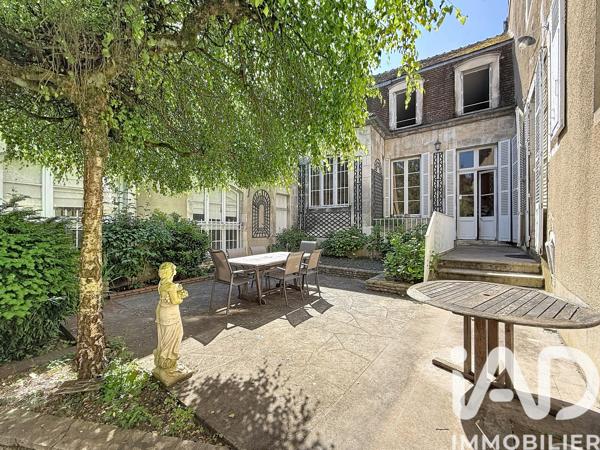 Maison à vendre 11 pièces 390 m² Auxerre