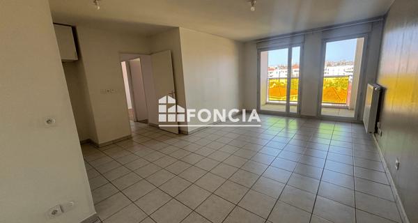 À vendre Appartement 3 pièces 64 m² - Décines-charpieu 69150