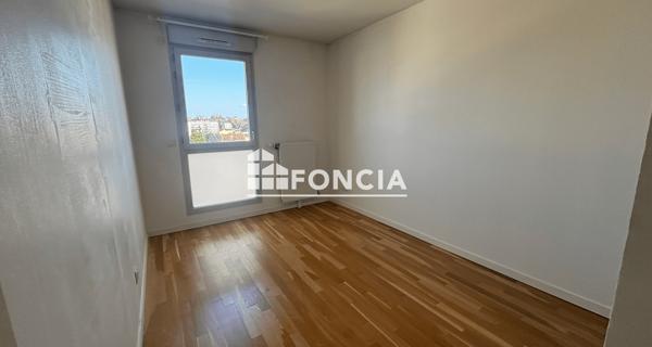 À vendre Appartement 3 pièces 64 m² - Décines-charpieu 69150