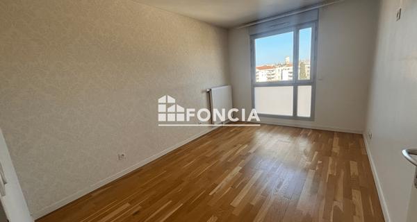 À vendre Appartement 3 pièces 64 m² - Décines-charpieu 69150