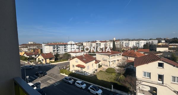 À vendre Appartement 3 pièces 64 m² - Décines-charpieu 69150