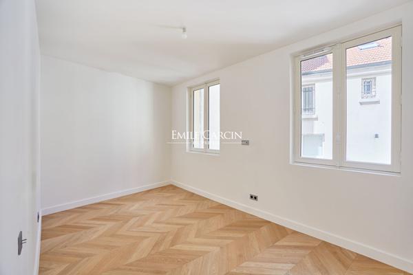 À Vendre - Appartement - Neuilly Sur Seine - 92200 - 3 Chambres - PMR - Climatisé