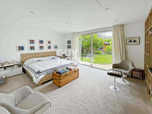 Maison atypique de standing à vendre à Fontenay-Trésigny ? 188 m² sur terrain de 576 m²