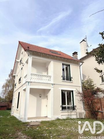 Maison à vendre 6 pièces 102 m² Sainte-Geneviève-des-Bois
