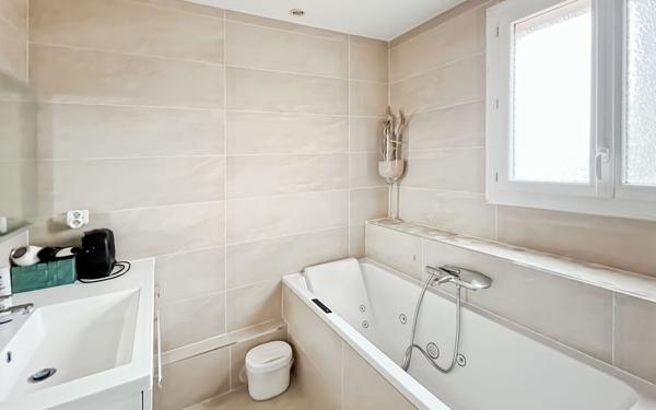 Maison à vendre    7 pièces • 166,20 m2 Cergy