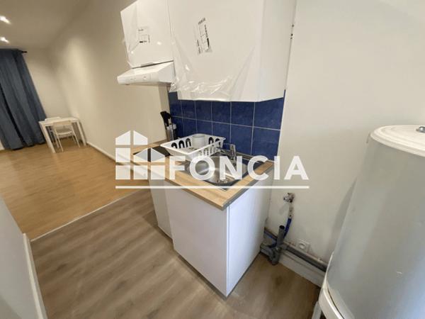 Location Studio meublé 24.62 m² - 25 RUE DU FAUBOURG DES POSTES Lille 59000