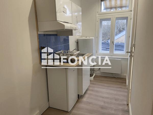 Location Studio meublé 24.62 m² - 25 RUE DU FAUBOURG DES POSTES Lille 59000