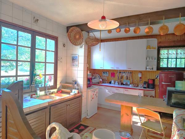 Maison
         7 pièces
        - 150 m² Exclusivité 415 000 € *