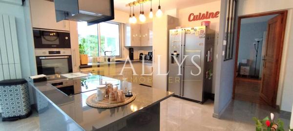 Maison familiale 8 pièces - Secteur recherché