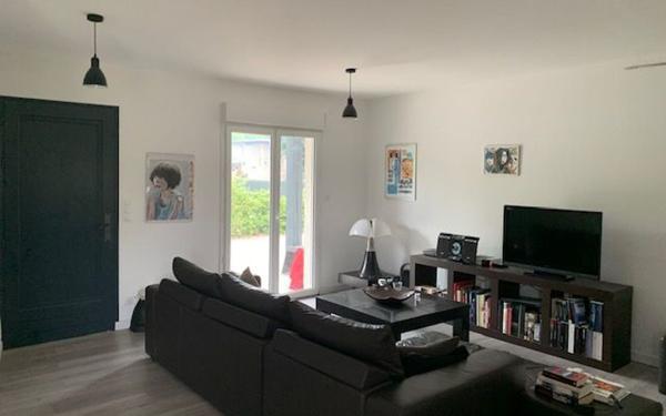 Maison à vendre    4 pièces • 85 m2 Saint-Geniès-Bellevue