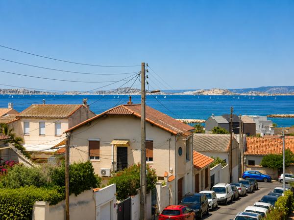 Appartement
         2 pièces
        - 57 m² 365 000 € *