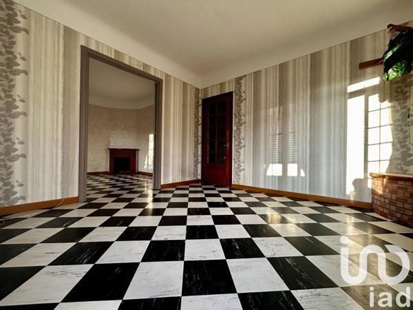 Maison 5 pièces de 136 m² à Naucelle (12800)