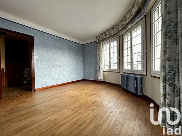 Maison 5 pièces de 136 m² à Naucelle (12800)