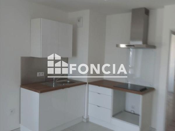 Location Appartement 3 pièces 62.9 m² - 235 RUE DE SAINT-MALO Rennes 35000