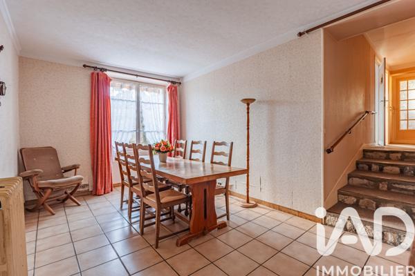 Maison à vendre 5 pièces 110 m² Saint-Pierre-lès-Nemours