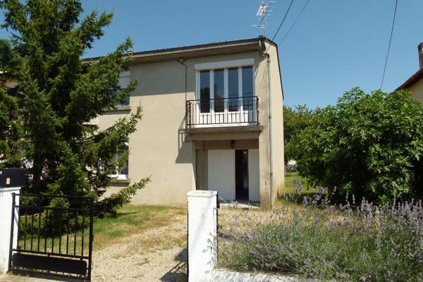 Maison de ville rénovée.