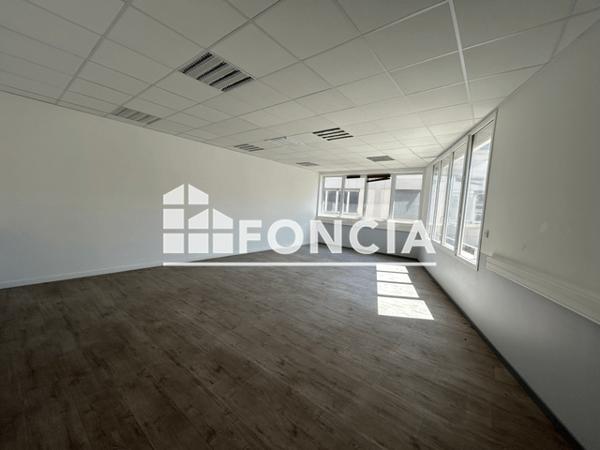 Location Local commercial 1 pièce 170 m² - Grenoble 38100