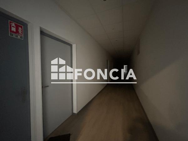 Location Local commercial 1 pièce 170 m² - Grenoble 38100