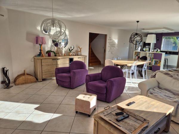 Pavillon à vendre à Saint-Pol-de-Léon dans le Finistère (29250), ref : 29104-MAIS1119