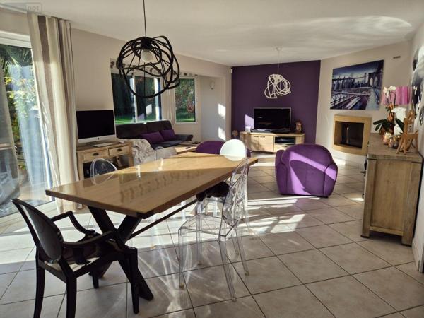 Pavillon à vendre à Saint-Pol-de-Léon dans le Finistère (29250), ref : 29104-MAIS1119