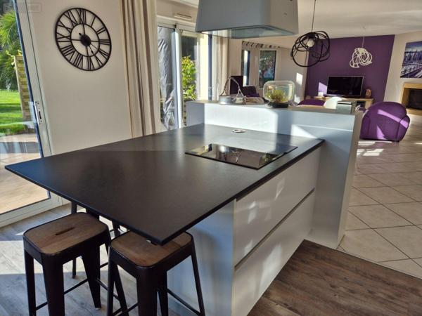 Pavillon à vendre à Saint-Pol-de-Léon dans le Finistère (29250), ref : 29104-MAIS1119