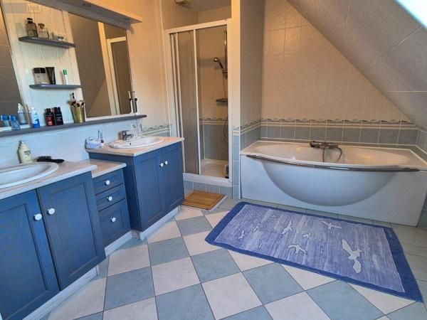 Pavillon à vendre à Saint-Pol-de-Léon dans le Finistère (29250), ref : 29104-MAIS1119