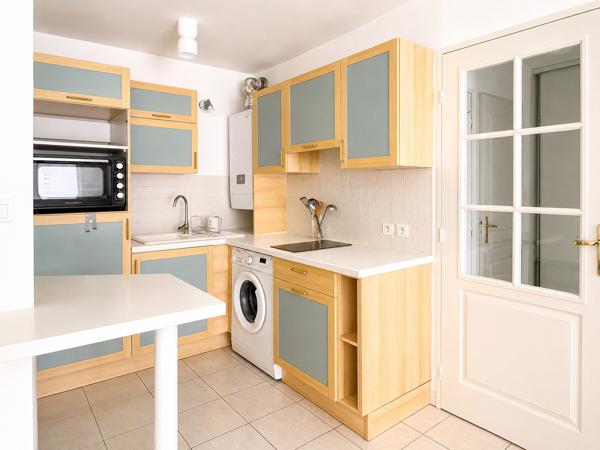 Appartement
         2 pièces
        - 48 m² Exclusivité 149 500 € *