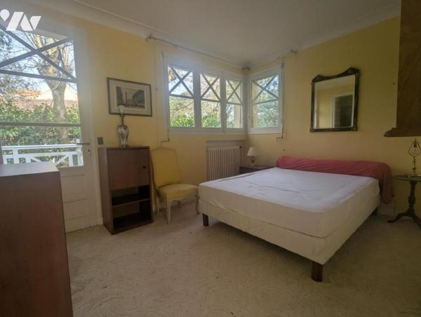 Plein centre de SAINT BREVIN L'OCEAN belle propriété à deux pas de l'Océan et de la plage. 