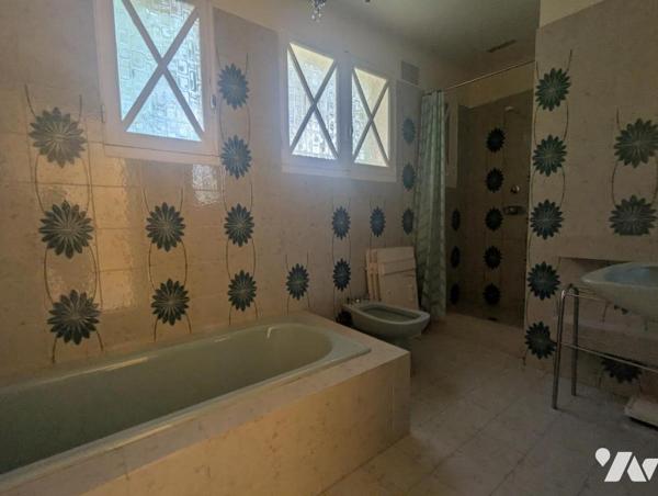 Plein centre de SAINT BREVIN L'OCEAN belle propriété à deux pas de l'Océan et de la plage. 