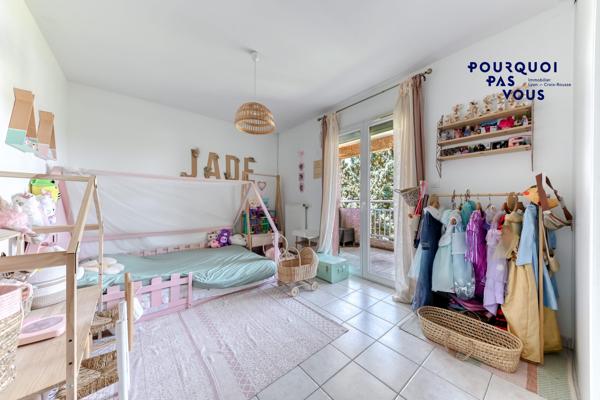 Maison familiale avec piscine à Genas