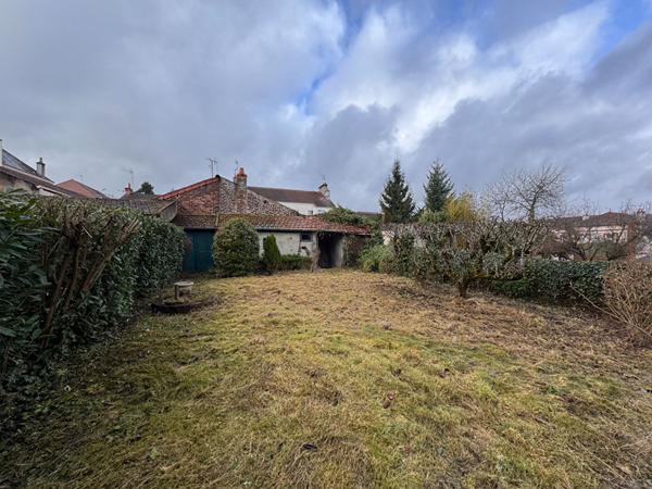 À vendre : Appartement spacieux de 5 pièces au Creusot