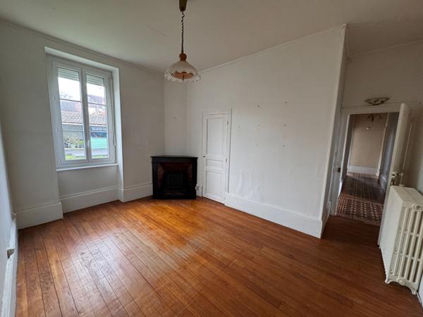 À vendre : Appartement spacieux de 5 pièces au Creusot
