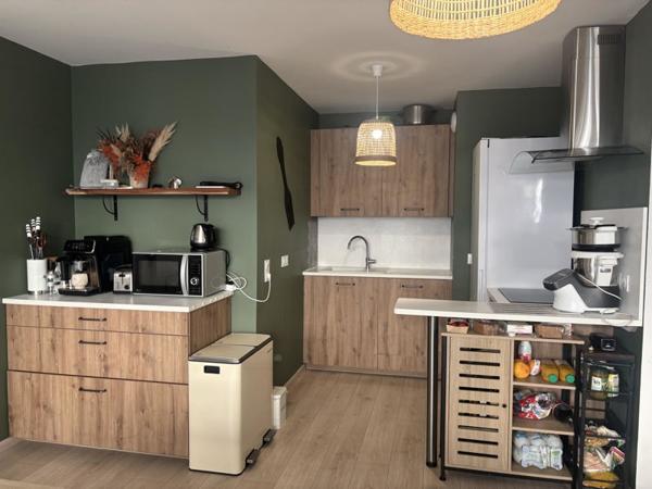 Appartement à louer 1 600 € CC Colombes 3 p 64 m² DPE C