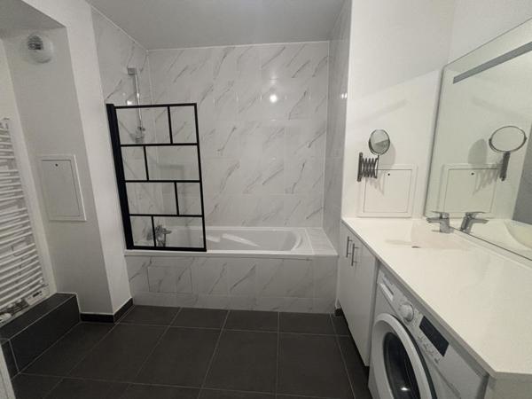 Appartement à louer 1 600 € CC Colombes 3 p 64 m² DPE C