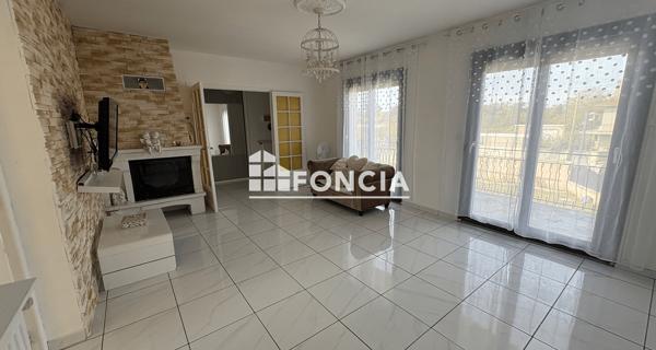 Location Maison 5 pièces 176.26 m² - Pusignan 69330