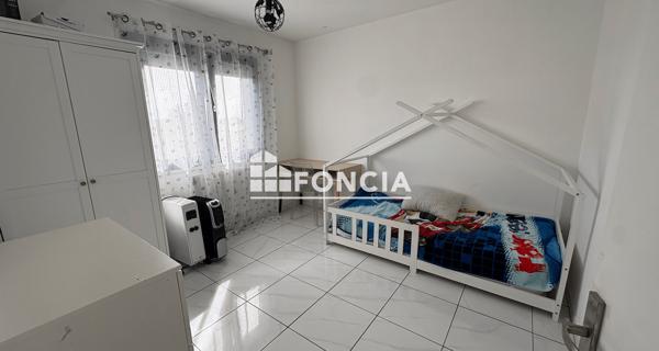 Location Maison 5 pièces 176.26 m² - Pusignan 69330