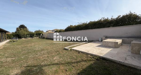 Location Maison 5 pièces 176.26 m² - Pusignan 69330