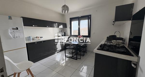 Location Maison 5 pièces 176.26 m² - Pusignan 69330