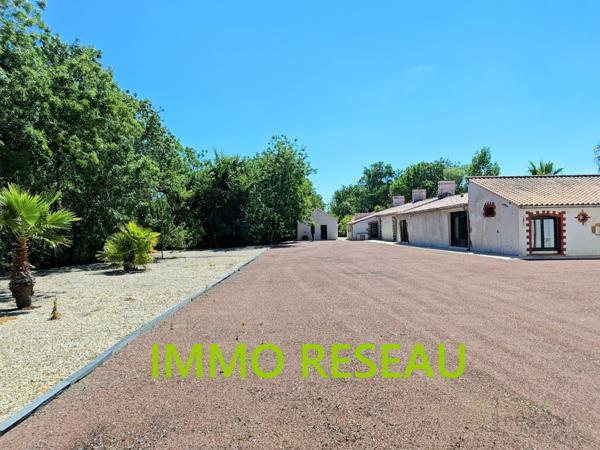 Pavillon à SALLERTAINE (85300)