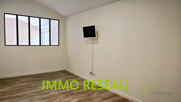 Pavillon à SALLERTAINE (85300)