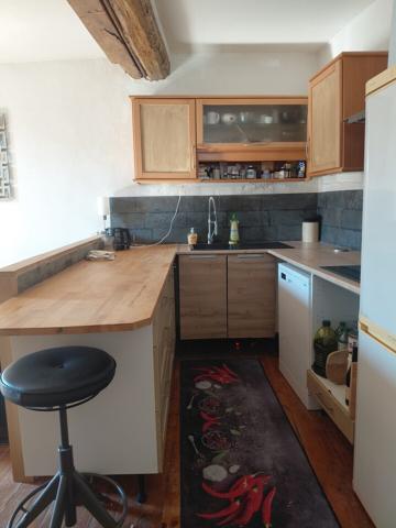 COUP DE COEUR JOLIE MAISON DE VILLAGE D ANGLE 63 M² SUR 3 NIVEAUX