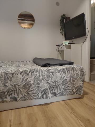 COUP DE COEUR JOLIE MAISON DE VILLAGE D ANGLE 63 M² SUR 3 NIVEAUX