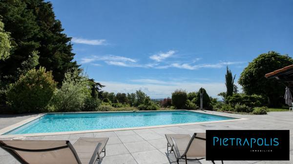 Mas Provençal avec grand terrain