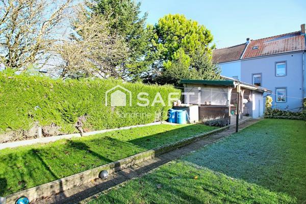 Maison Familiale de 4 chambres et 1 bureau!