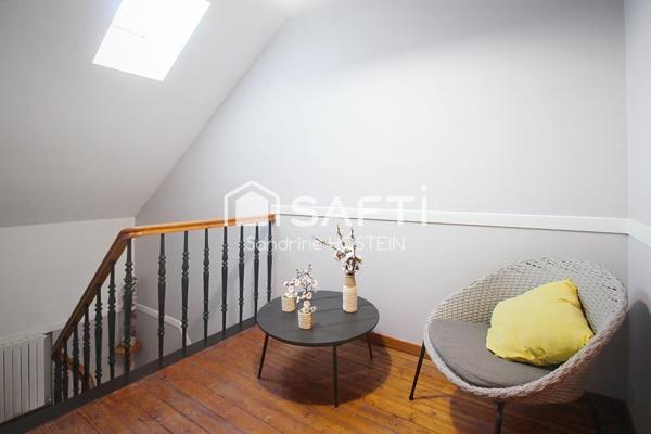 Maison Familiale de 4 chambres et 1 bureau!